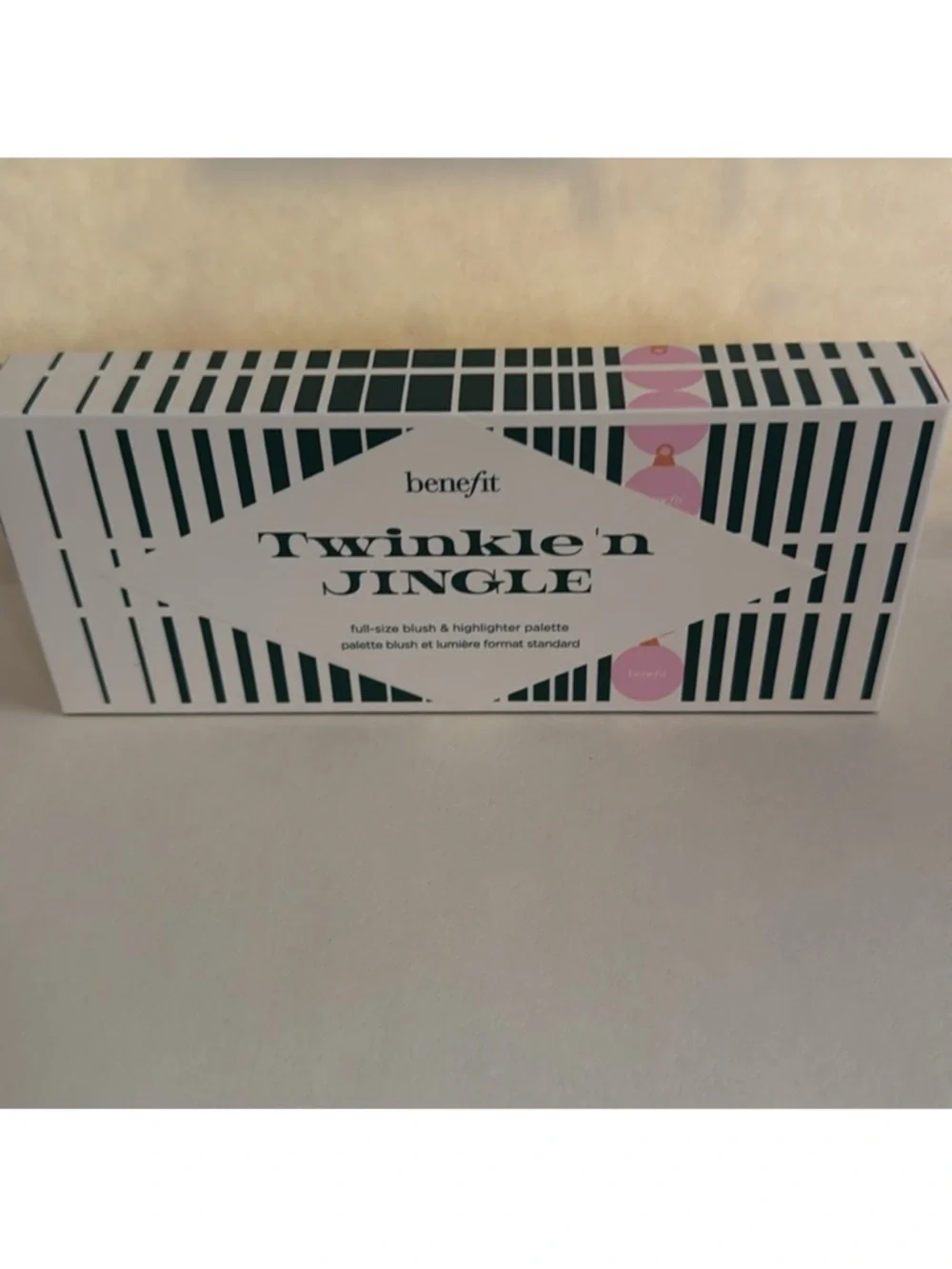 BENEFIT COSMETICS Twinkle ‘n Jingle Blush & Highlighter Palette Ltd Ed. $101 NIB
